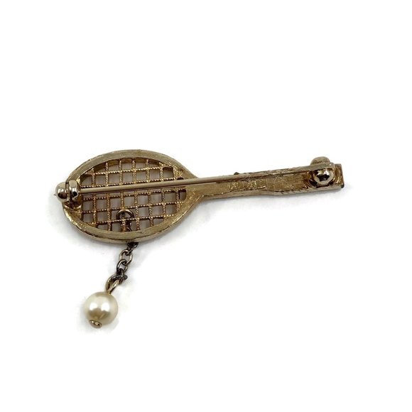 Vintage Avon Tennis Racket Brooch Faux Pearl Dangl - Picture 3 of 4